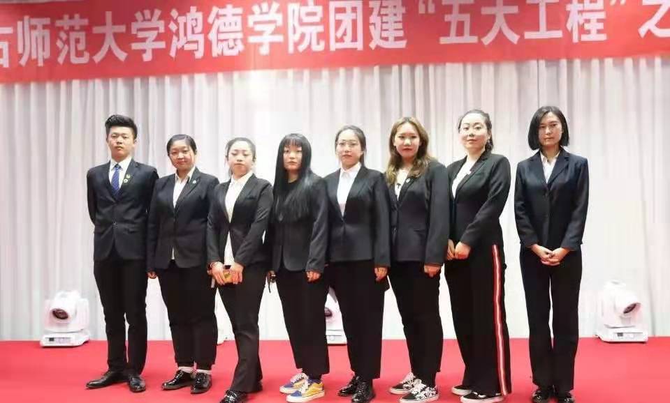 在實踐中成長,在實踐中散發(fā)光芒
