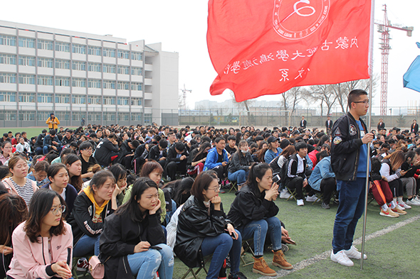 鴻德學(xué)院大學(xué)生宿舍精神文明建設(shè)月活動正式啟動